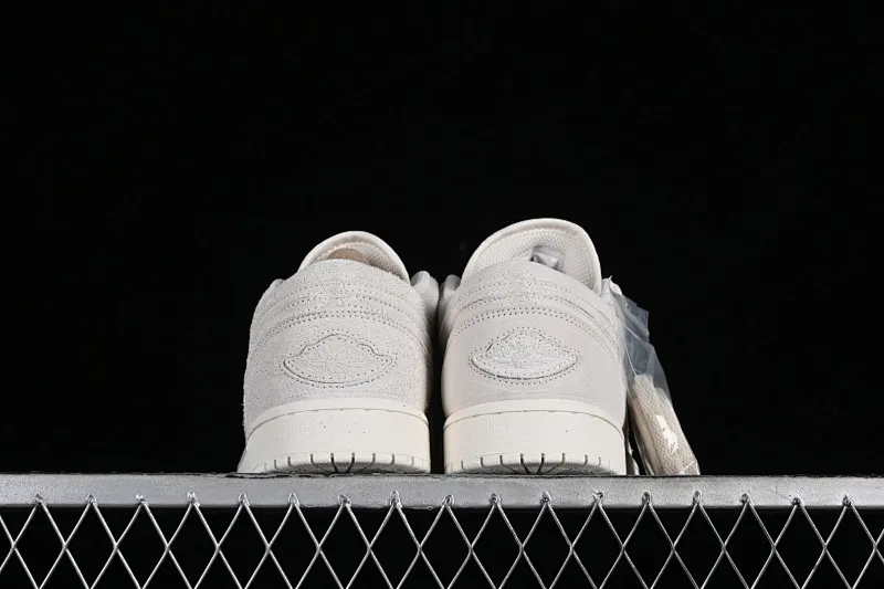 All categories Air Jordan Jordan series basketball shoes Air Jordan 1 Low Air Jordan 1 Low AJ1 Joe 1 earth gray low-top cultural casual sneakers FQ3055-100
